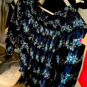 Long sleeves off the shoulder top by zac